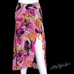 Tessuto Floral Skirt With Left Leg Slit
